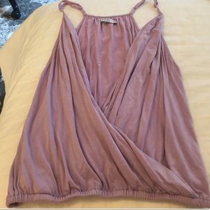 🌸MAKE OFFER🌸 Tobi criss cross top